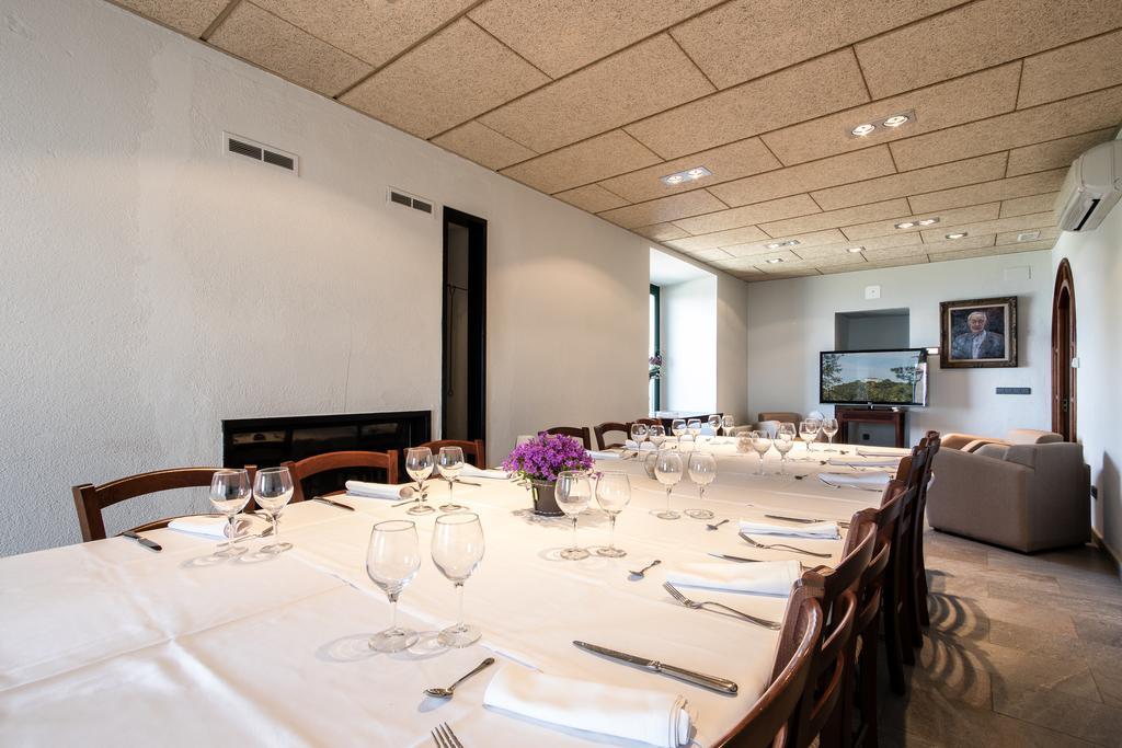 Hostatgeria Restaurant Els Angels Hotel Мадреманя Екстериор снимка